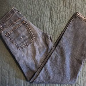 Men’s medium wash jeans